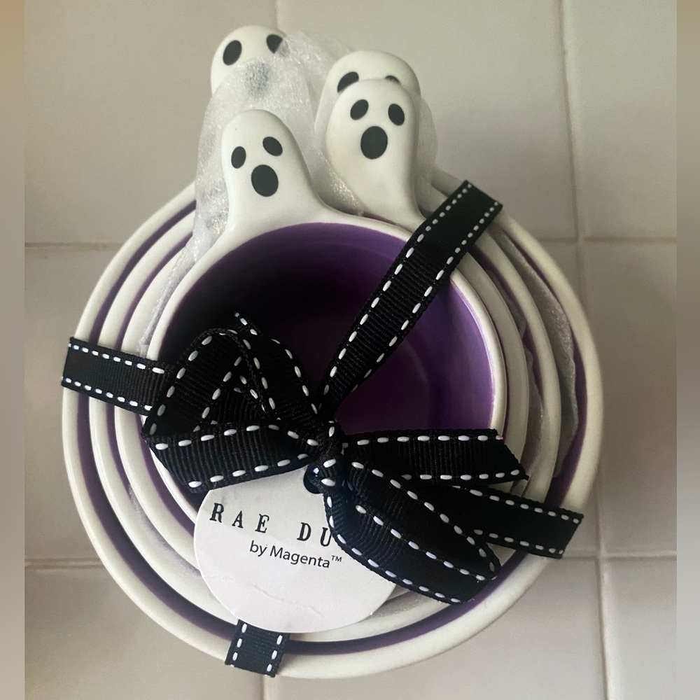 Rae Dunn Halloween ghost measuring cups 4 count